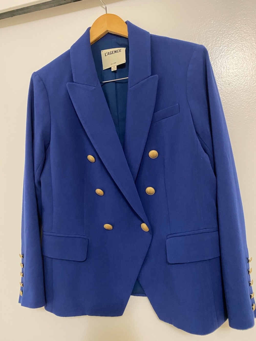L'AGENCE Kenzie Style Blazer - Picture 6 of 13